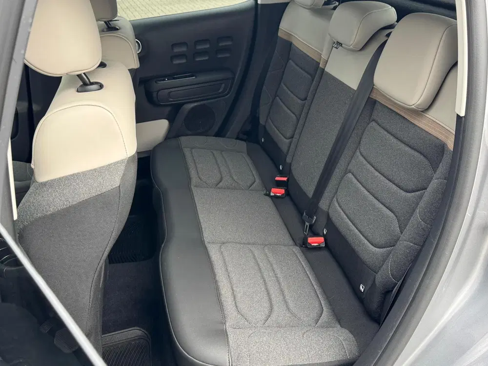 Citroën C3 1.2 PureTech Shine NAVI uit 2021, foto 5