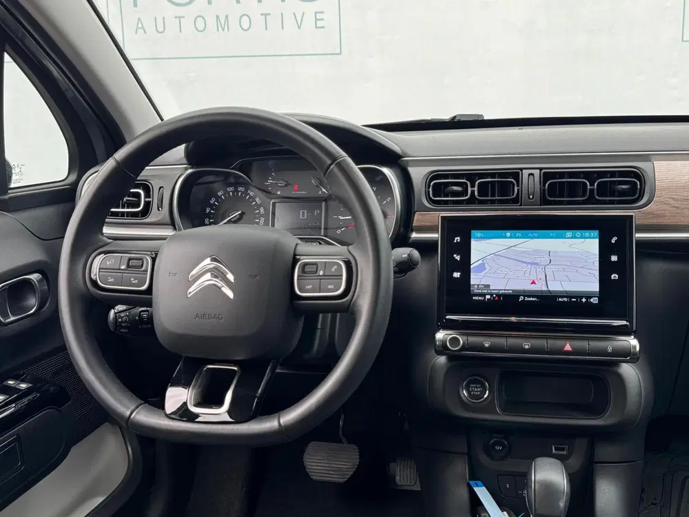Citroën C3 1.2 PureTech Shine NAVI uit 2021, foto 8