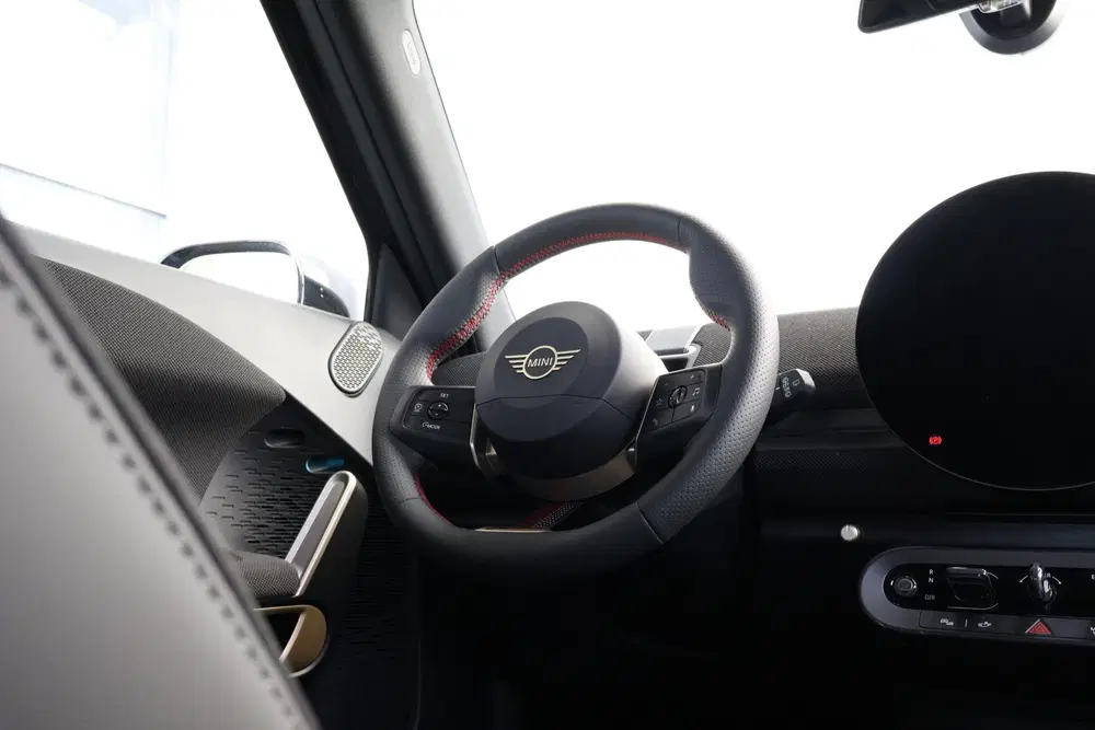 Mini Aceman E John Cooper Works Trim uit 2026, foto 13