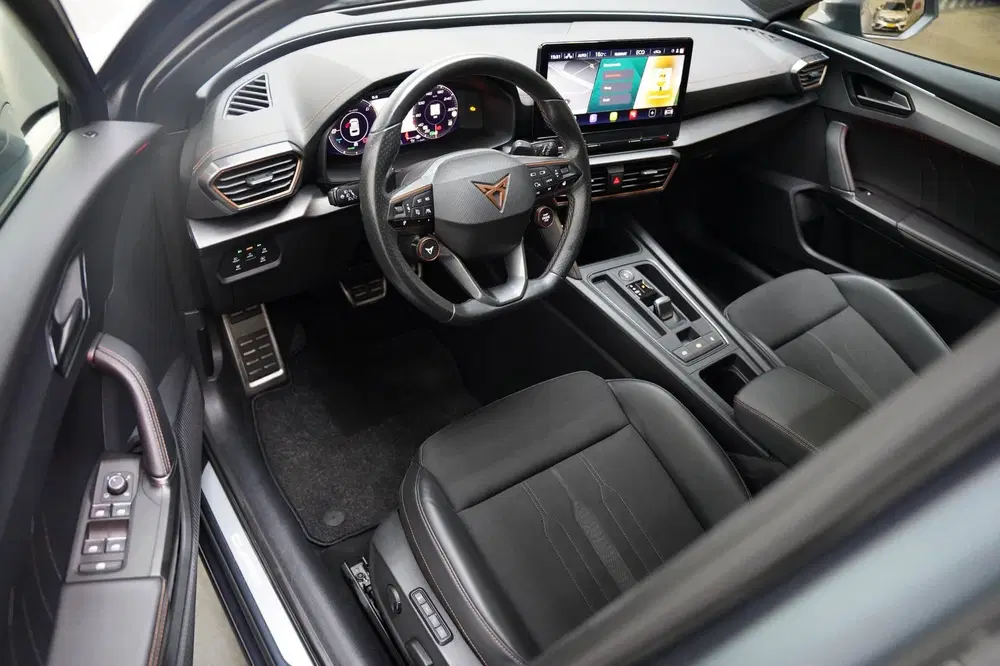 Cupra Formentor 1.4 e-Hybrid VZ Copper Edition PANO 360 CA uit 2022, foto 12