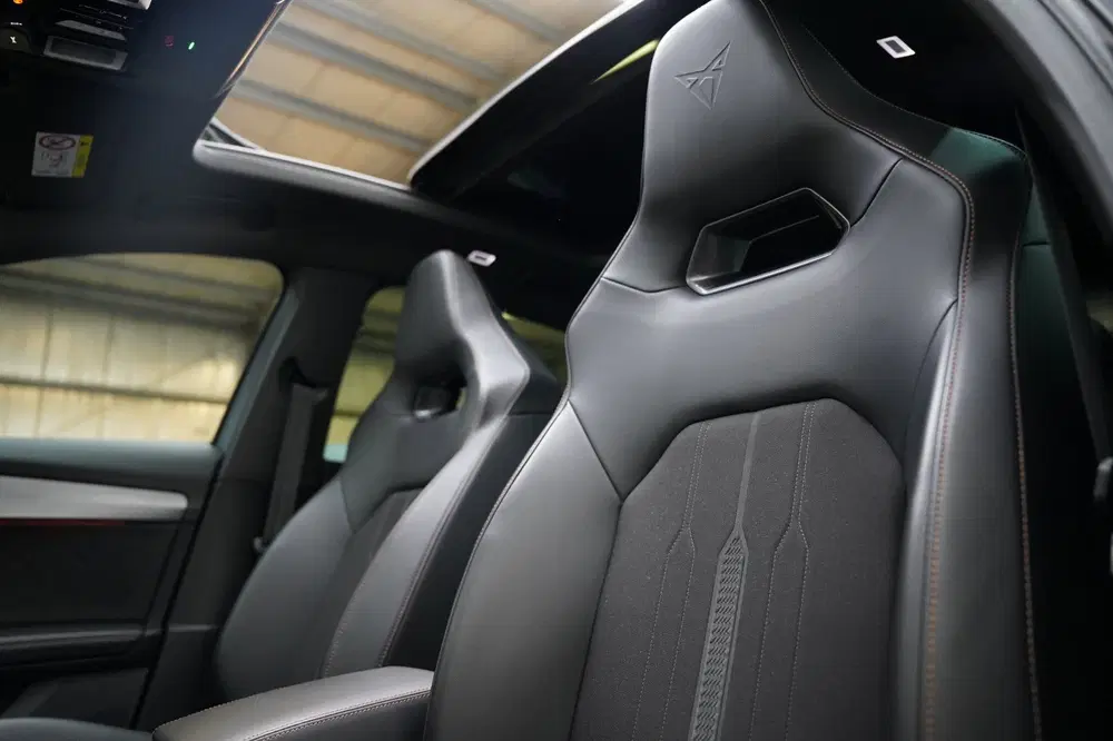 Cupra Formentor 1.4 e-Hybrid VZ Copper Edition PANO 360 CA uit 2022, foto 13