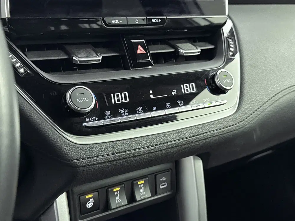 Toyota Corolla Cross Hybrid 140 Dynamic Limited uit 2024, foto 9