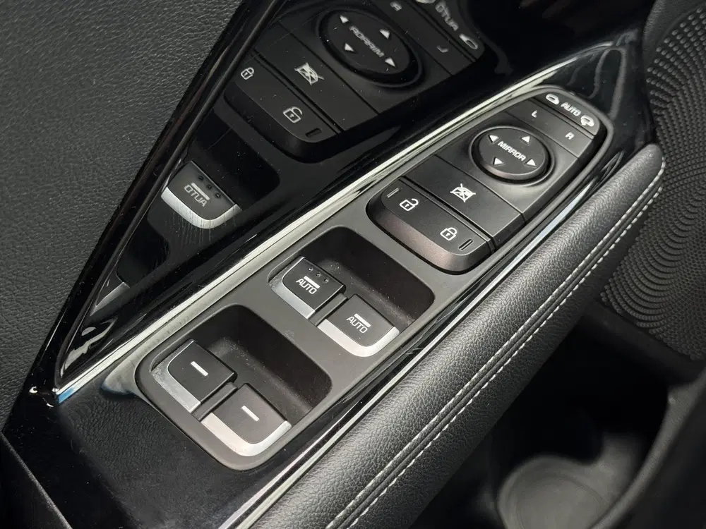 Kia Niro 1.6 GDi Hybrid DynamicLine NL-AUTO uit 2019, foto 14