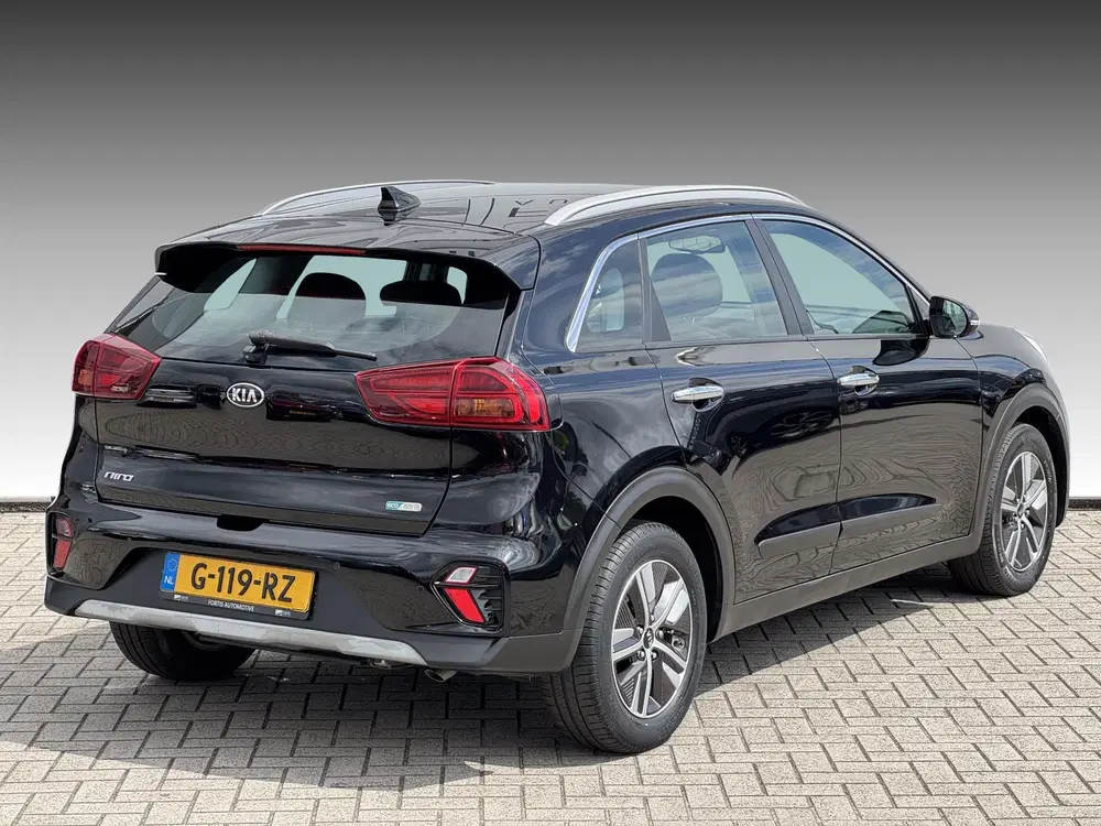 Kia Niro 1.6 GDi Hybrid DynamicLine NL-AUTO uit 2019, foto 2