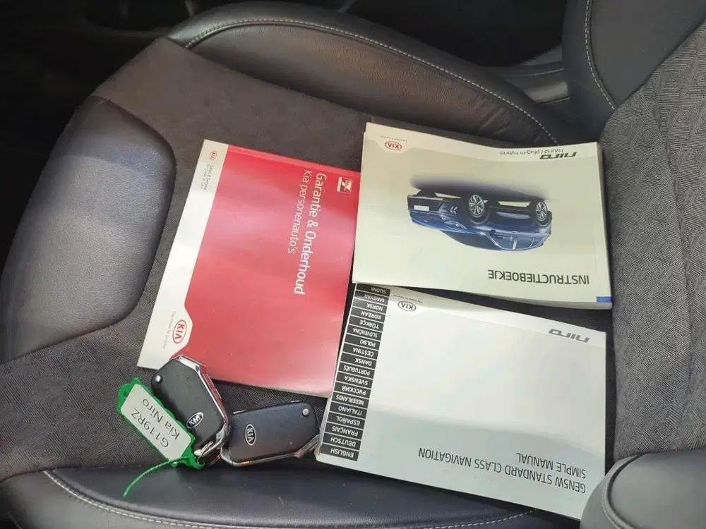 Kia Niro 1.6 GDi Hybrid DynamicLine NL-AUTO uit 2019, foto 3