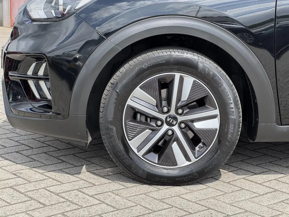 Kia Niro 1.6 GDi Hybrid DynamicLine NL-AUTO uit 2019, foto 6