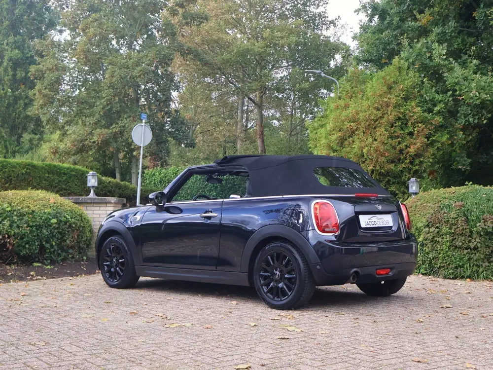 Mini Cabrio 1.5 Cooper One Stoelverw uit 2020, foto 2