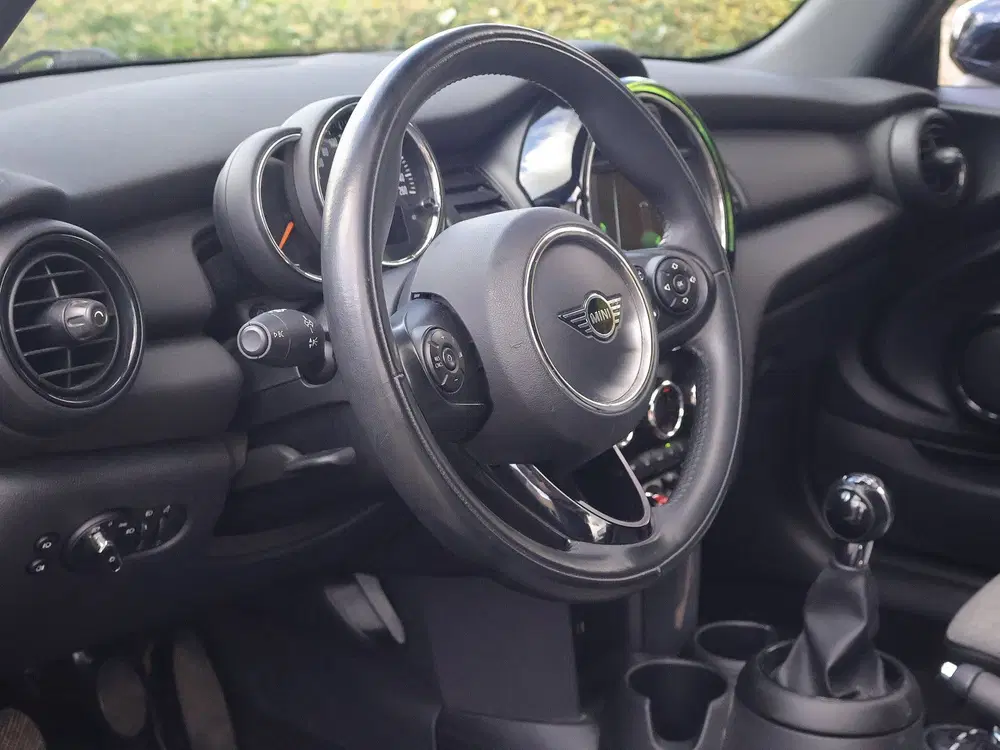 Mini Cabrio 1.5 Cooper One Stoelverw uit 2020, foto 3