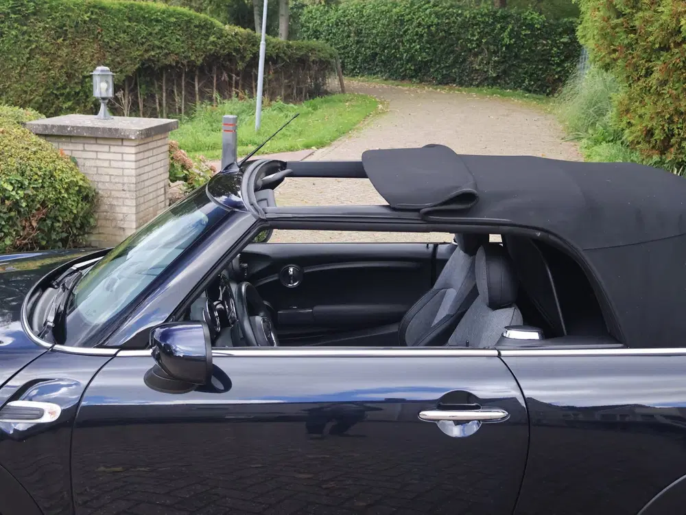 Mini Cabrio 1.5 Cooper One Stoelverw uit 2020, foto 9