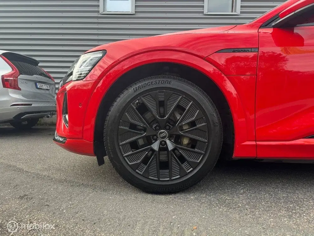 Audi Q8 50 quattro S Edition 95kWh uit 2023, foto 10