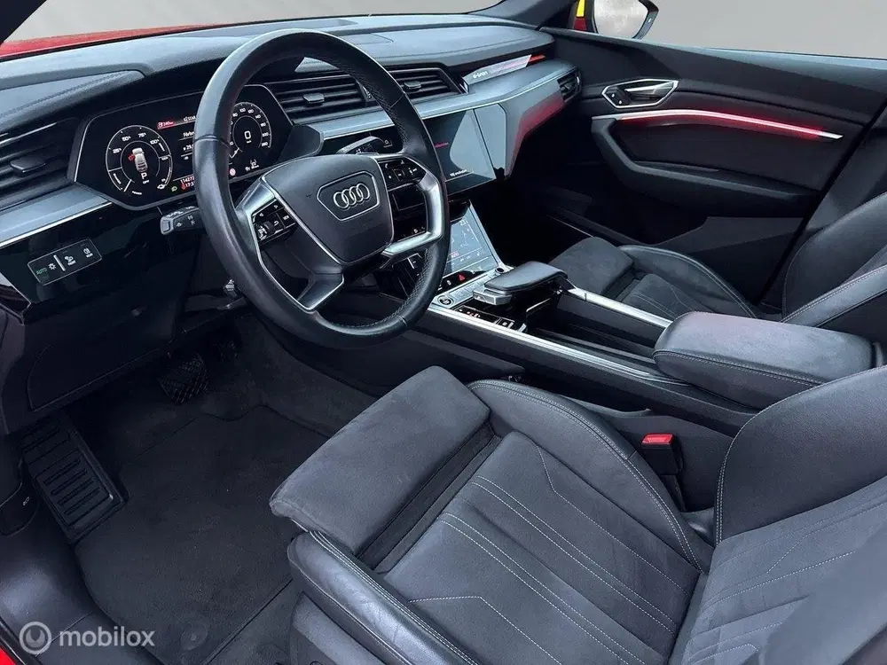Audi Q8 50 quattro S Edition 95kWh uit 2023, foto 2