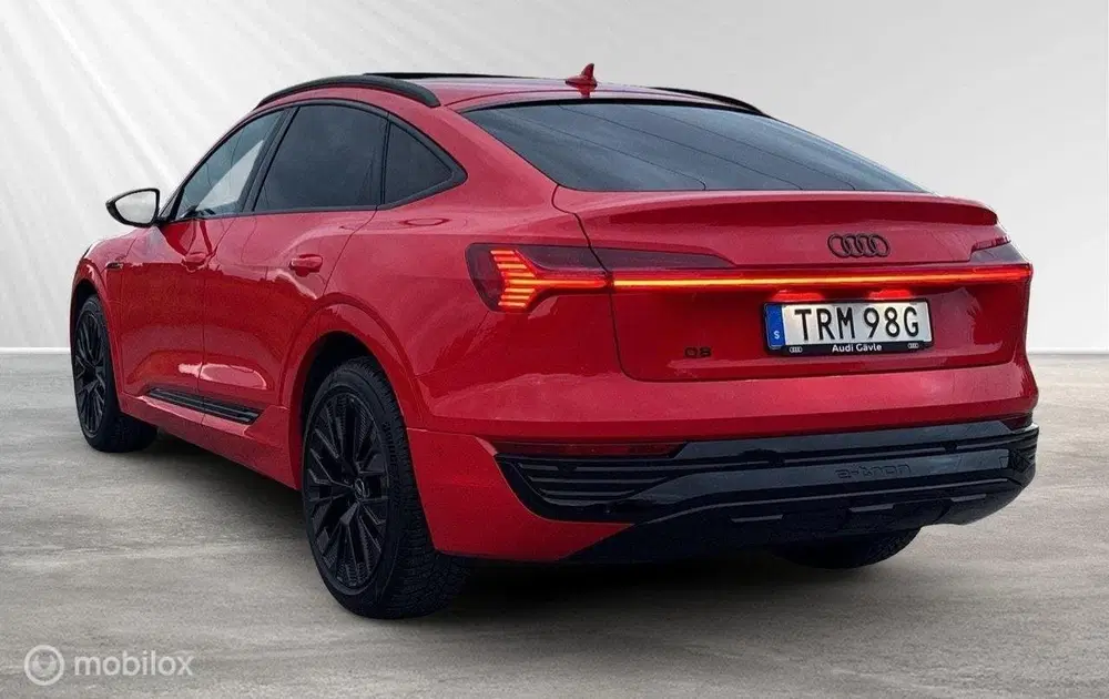 Audi Q8 50 quattro S Edition 95kWh uit 2023, foto 3