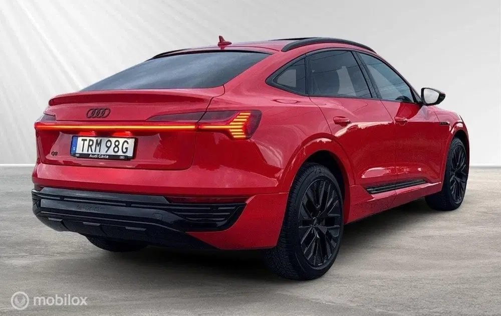 Audi Q8 50 quattro S Edition 95kWh uit 2023, foto 6