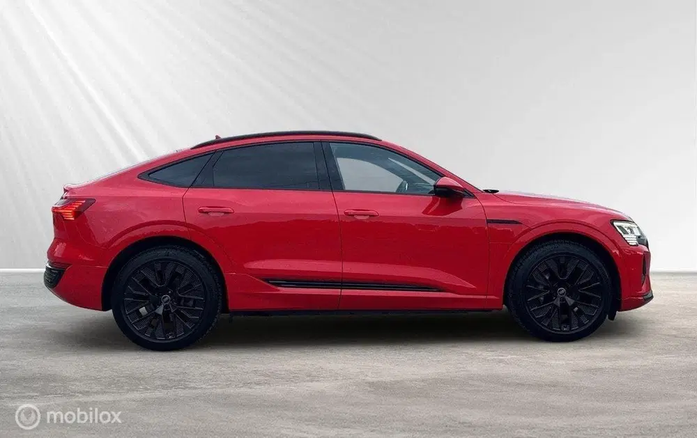 Audi Q8 50 quattro S Edition 95kWh uit 2023, foto 7
