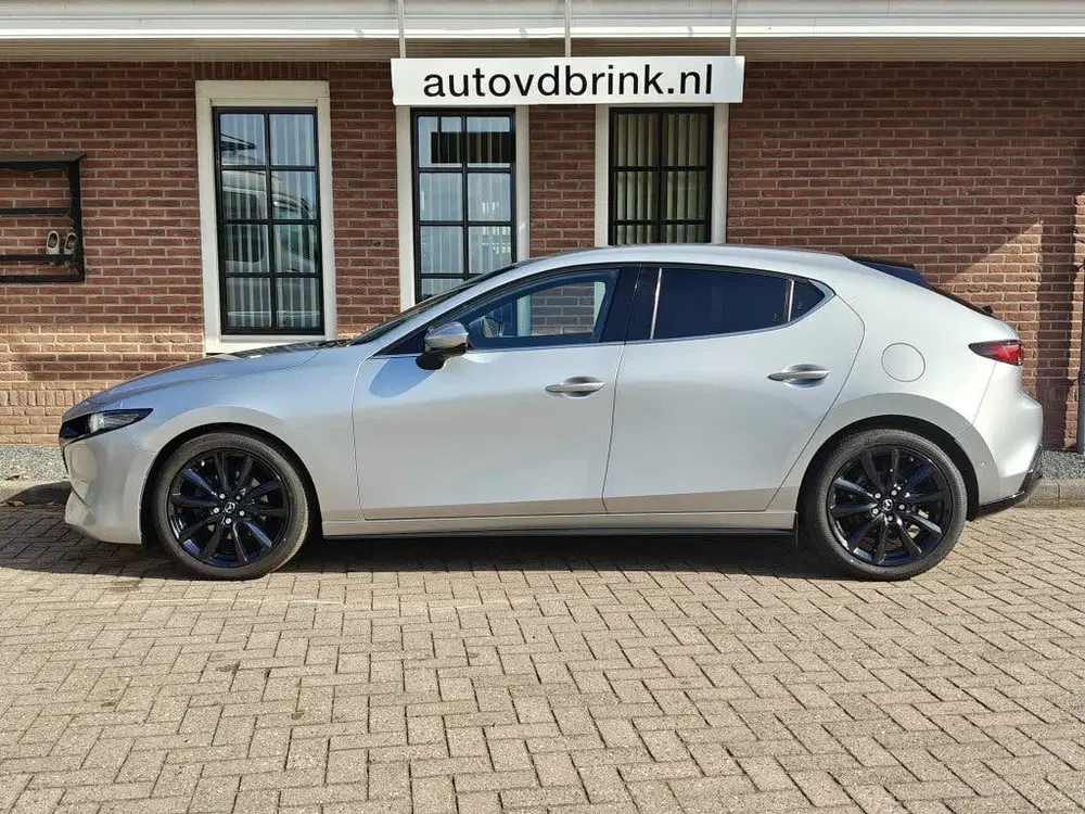 Mazda 3 2.0 SkyActiv-G uit 2019, foto 2