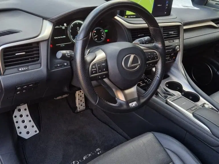 Lexus RX F Sport AWD uit 2021, foto 3