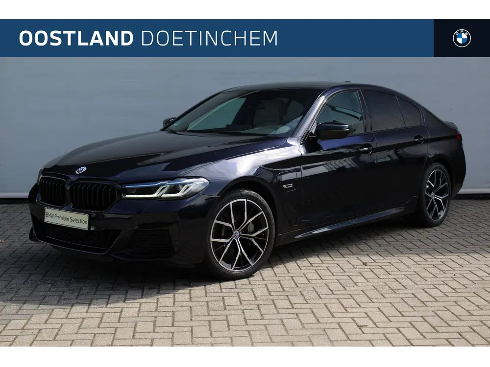 BMW 5-serie 530e High Executive M Sport Automaat uit 2022