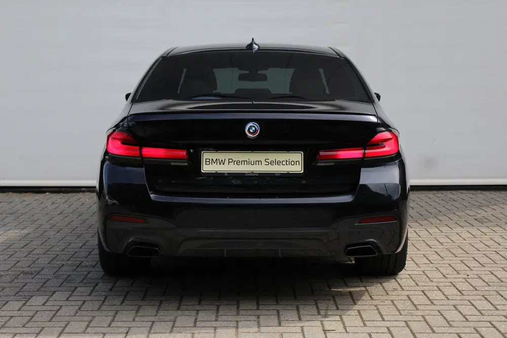 BMW 5-serie 530e High Executive M Sport Automaat uit 2022, foto 7