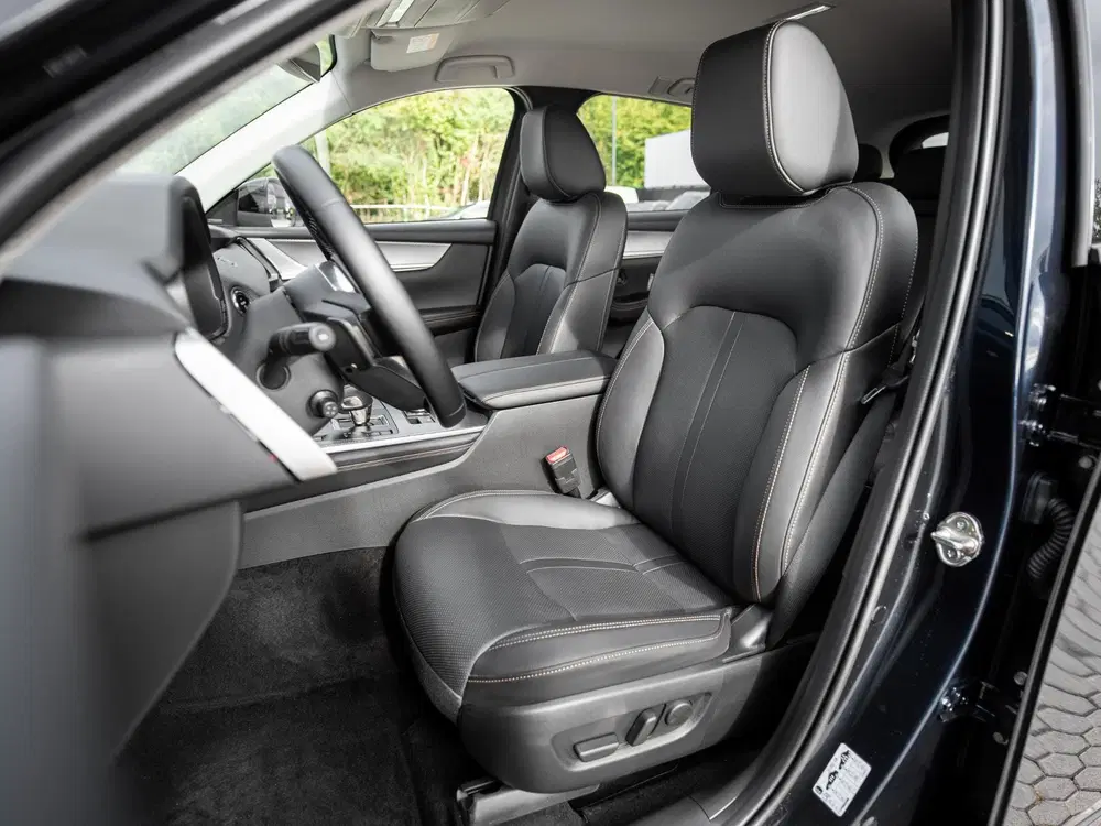Mazda CX-60 2.5 e-SkyActiv PHEV Homura Business Editio uit 2024, foto 13