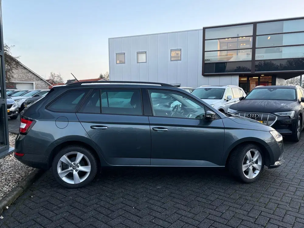 Skoda Fabia 1.0 TSI Ambition uit 2022, foto 7