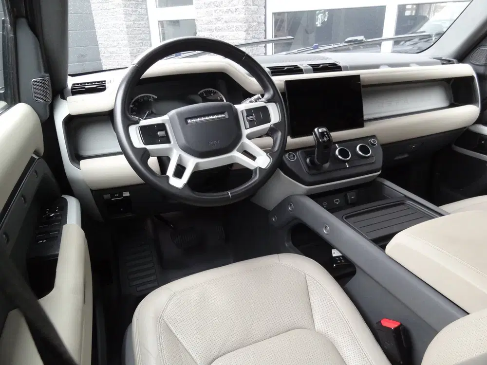 Land Rover Defender 2.0 P400e 110 X-Dynamic HSE uit 2022, foto 5