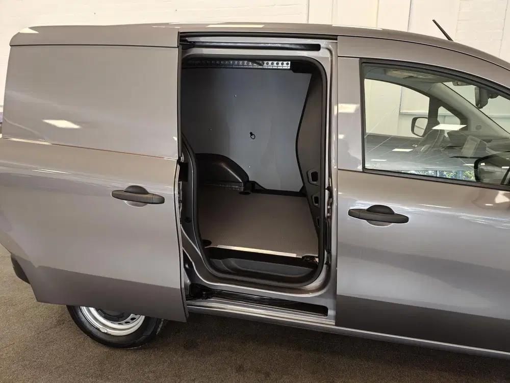 Renault Kangoo 1.5 Blue dCi 95 Comfort Navi Airco Aut.Par uit 2022, foto 8