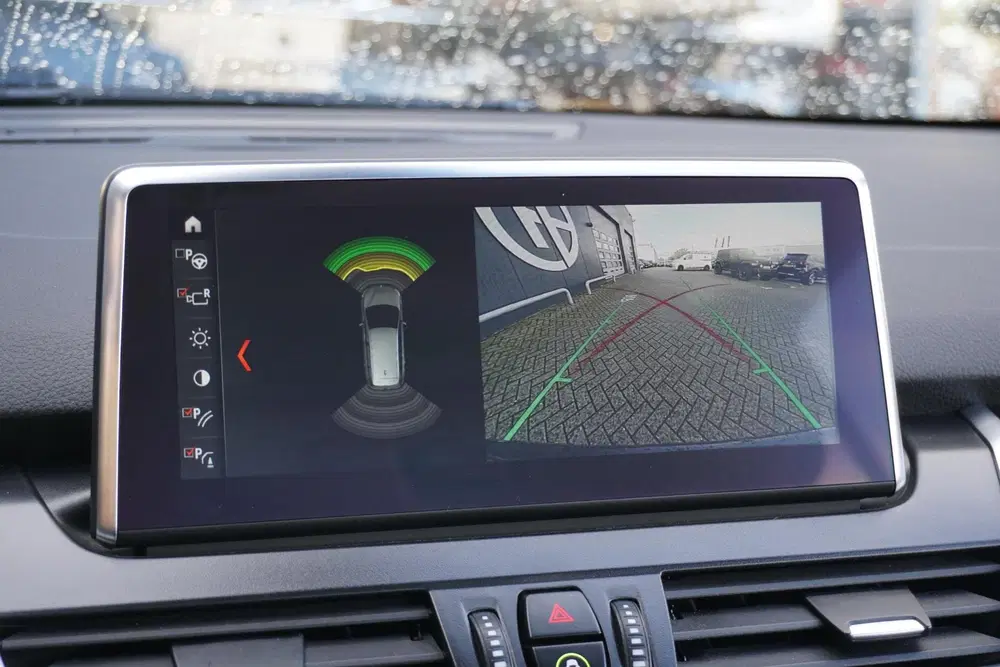 BMW 2-serie 218i 7p. Executive Edition + CAMERA uit 2020, foto 5