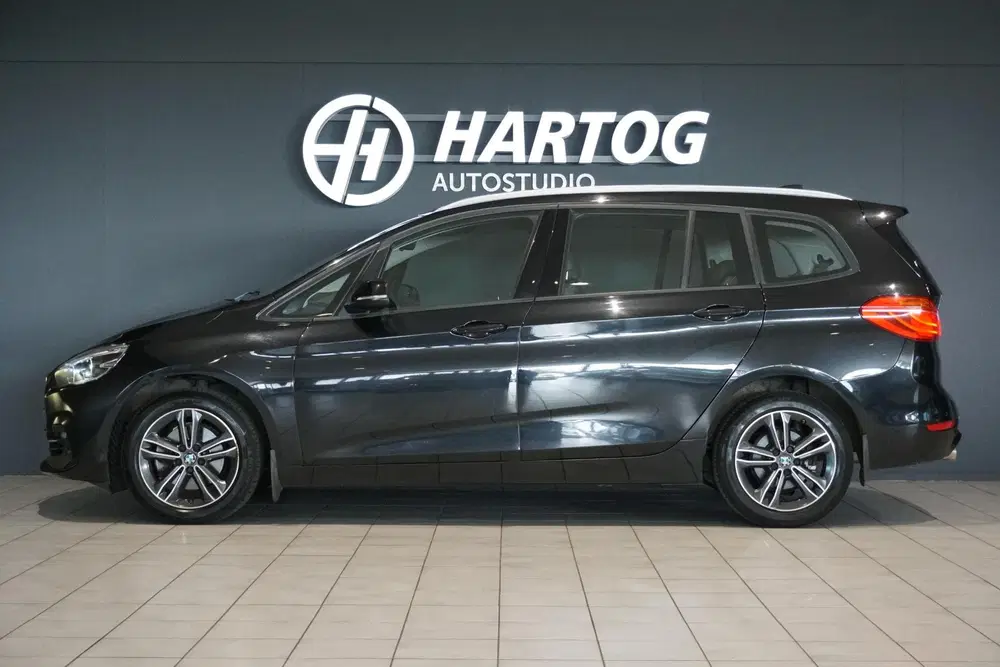 BMW 2-serie 218i 7p. Executive Edition + CAMERA uit 2020, foto 6
