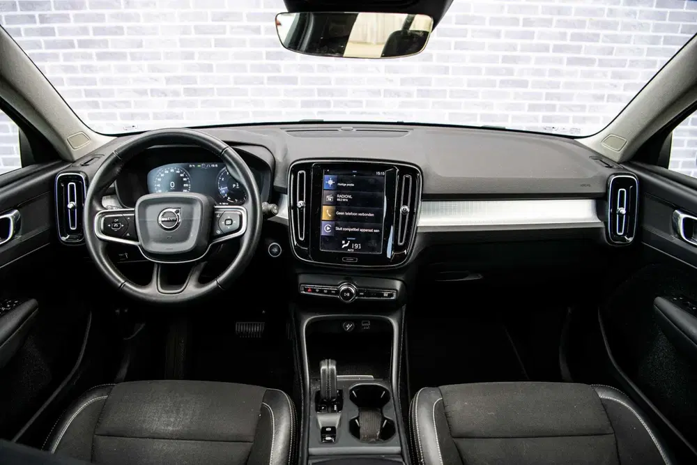 Volvo XC40 1.5 T3 Momentum Pro uit 2019, foto 2