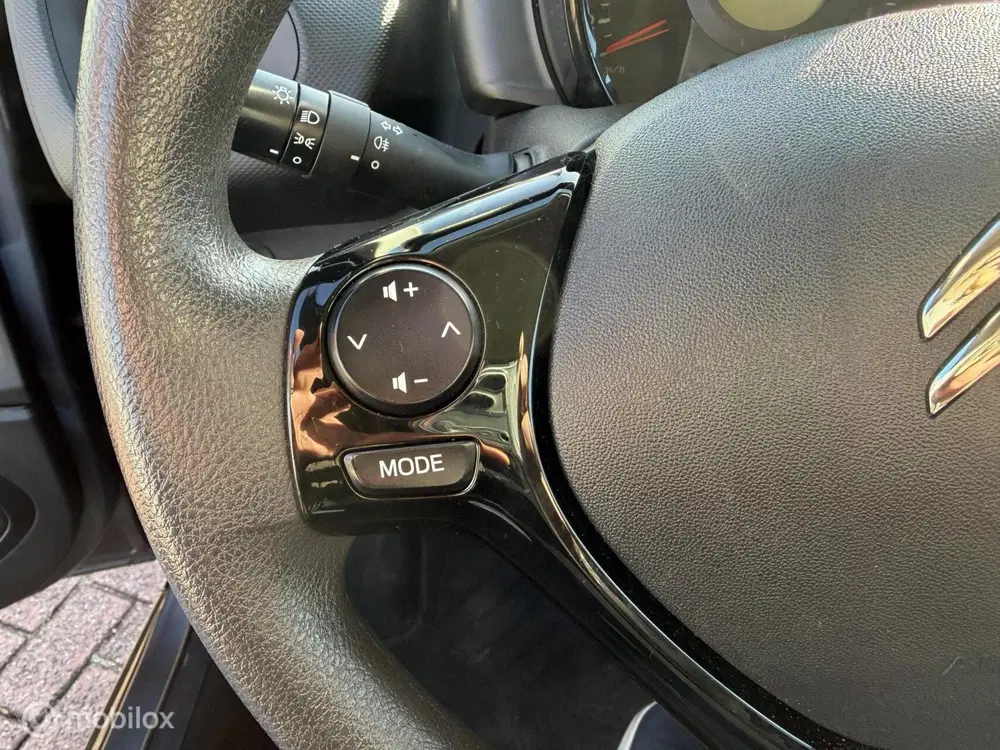 Citroën C1 Citroen C1 1.0 VTi Feel Speedlim Apple Car uit 2021, foto 15