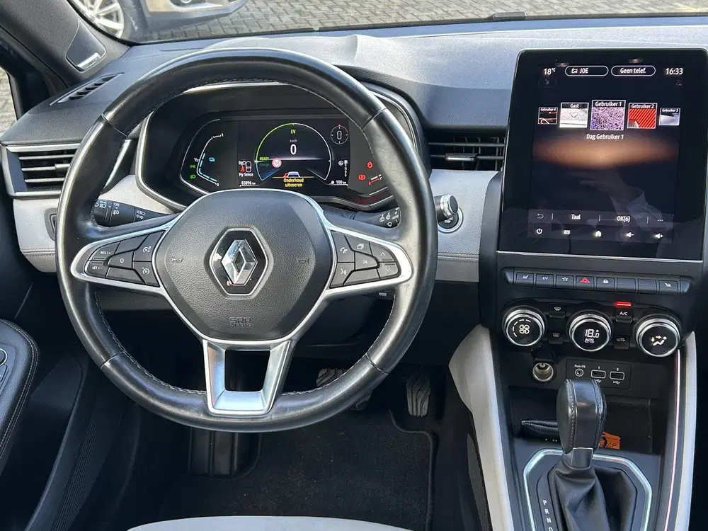 Renault Clio 1.6 E-Tech Hybrid 140 Initiale Paris uit 2021, foto 9