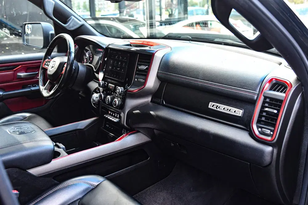 Dodge RAM 5.7 V8 4x4 Crew Cab REBEL uit 2019, foto 13