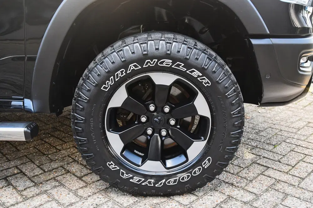 Dodge RAM 5.7 V8 4x4 Crew Cab REBEL uit 2019, foto 7
