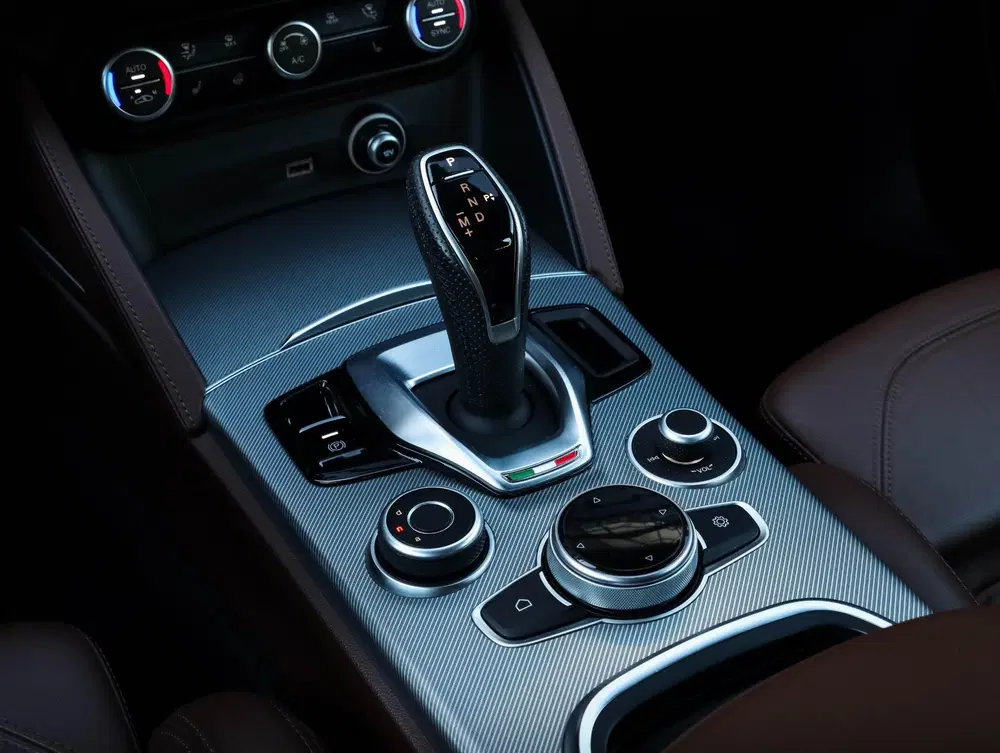 Alfa Romeo Stelvio 2.0 T AWD Veloce 280pk Sportstoelen Trekh uit 2021, foto 12