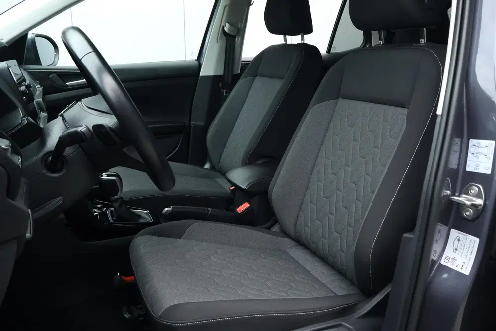 Volkswagen T-Cross 1.0 TSI Life Edition uit 2024, foto 10