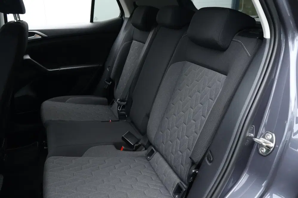 Volkswagen T-Cross 1.0 TSI Life Edition uit 2024, foto 13