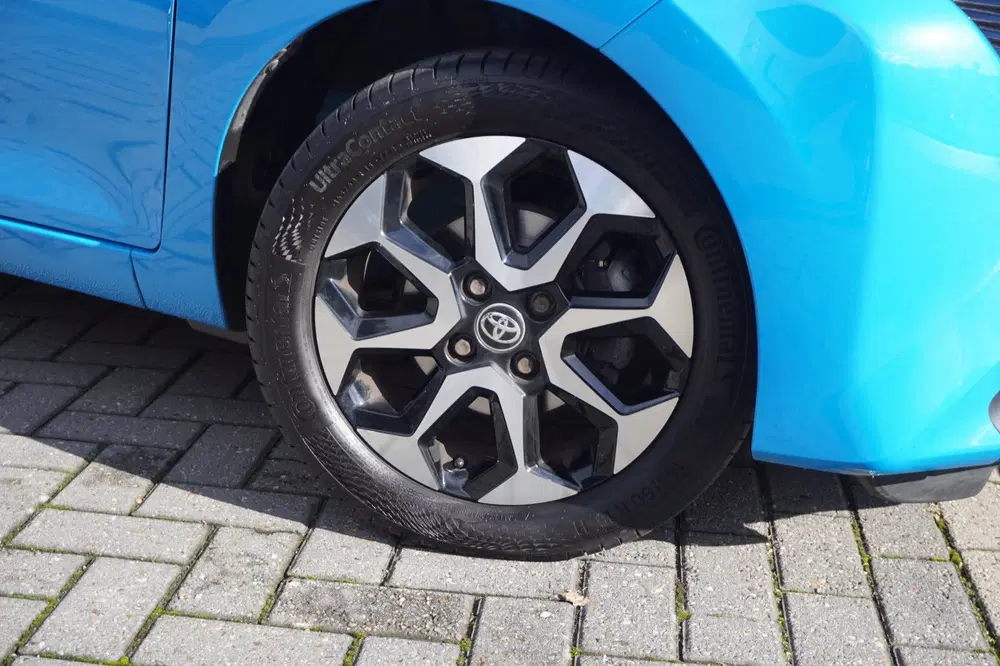 Toyota Aygo 1.0 VVT-i x-joy uit 2019, foto 2