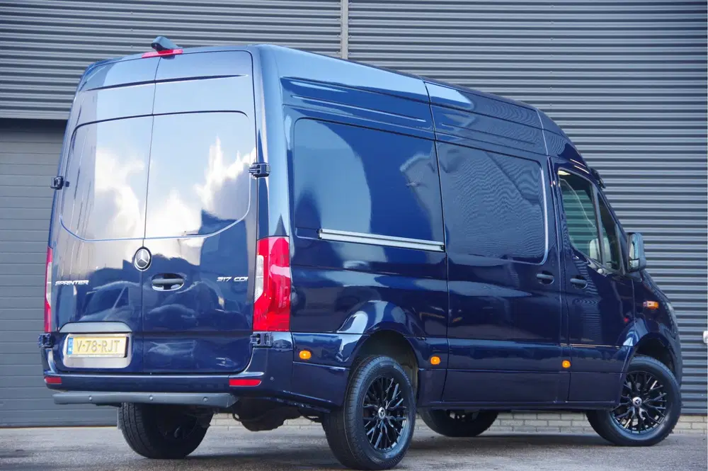 Mercedes-Benz Sprinter 317 1.9 CDI L2H2 3-ZITS uit 2024, foto 2