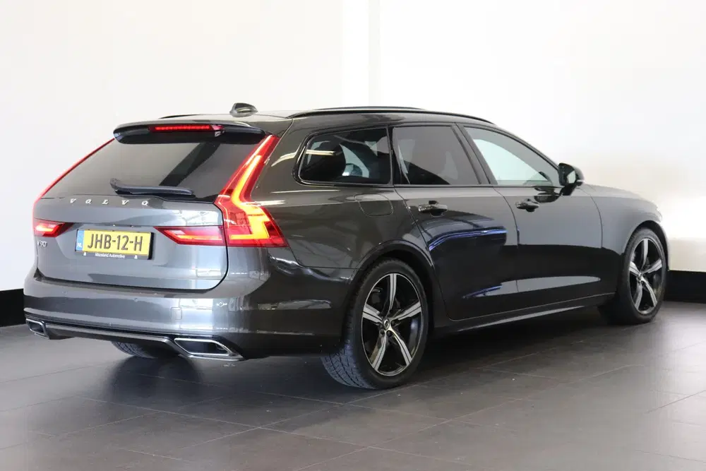 Volvo V90 2.0 T8 AWD R-Design 391PK uit 2019, foto 2