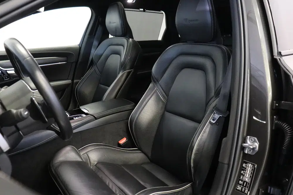 Volvo V90 2.0 T8 AWD R-Design 391PK uit 2019, foto 3
