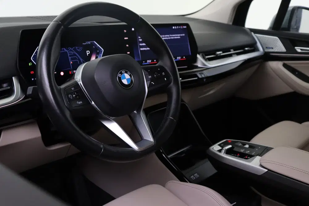 BMW 2-serie Active Tourer 218i Luxury Line Automaat uit 2023, foto 3