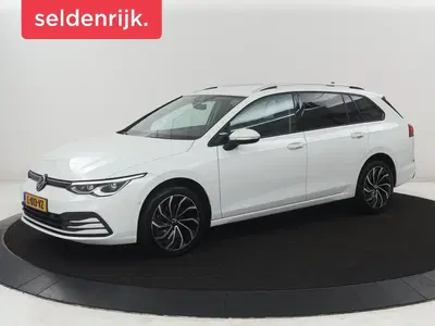 Volkswagen Golf 1.5 eTSI Life Business uit 2021