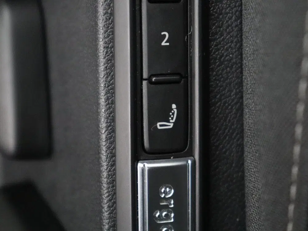 Volkswagen Golf 1.5 eTSI Life Business uit 2021, foto 6