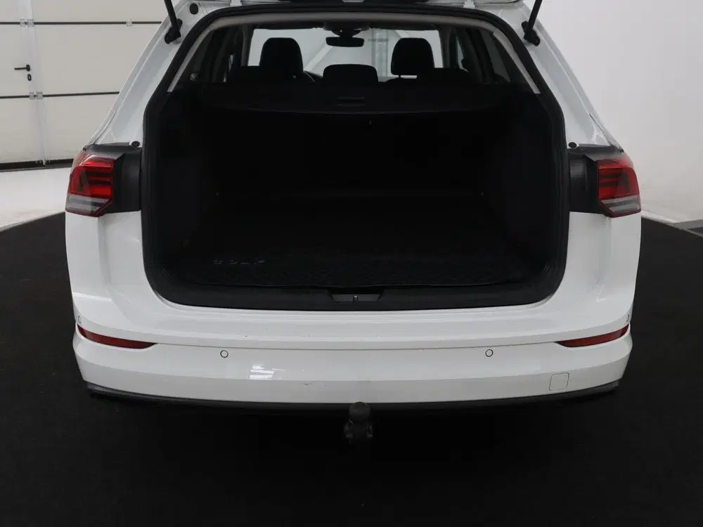 Volkswagen Golf 1.5 eTSI Life Business uit 2021, foto 9