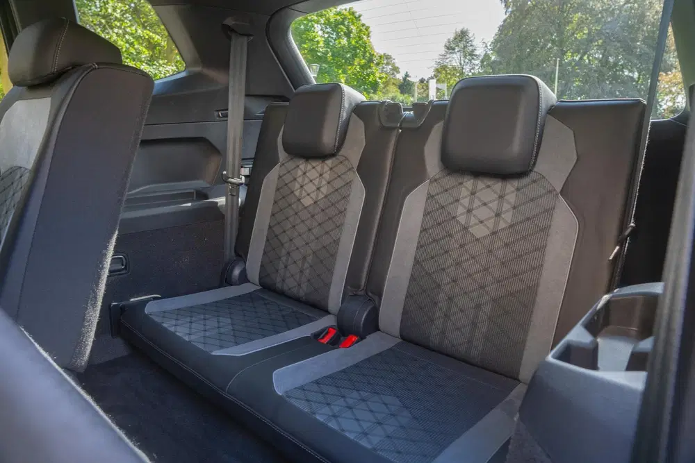 Volkswagen Tiguan Allspace 2.0 TSI R-Line Business 7p. TREKH uit 2022, foto 12