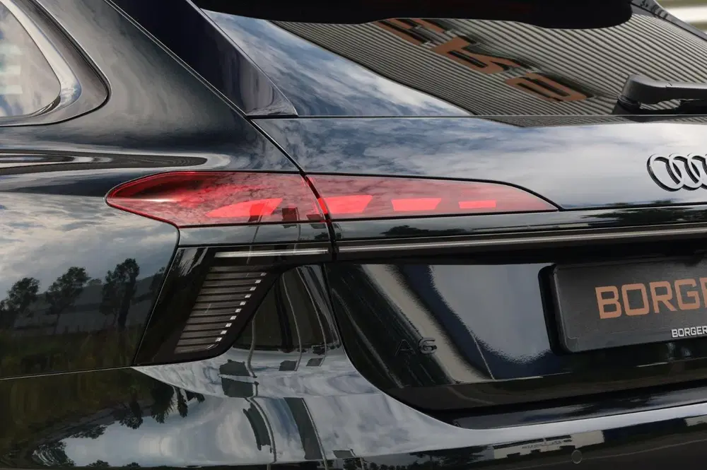 Audi A6 e-hybrid Competition Luchtvering l Trekhaa uit 2026, foto 8