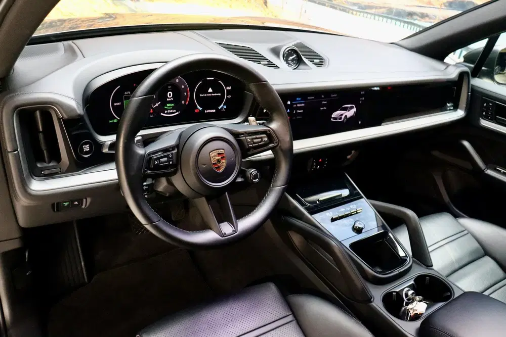 Porsche Cayenne 3.0 E-Hybrid Sport Design PANO uit 2024, foto 11
