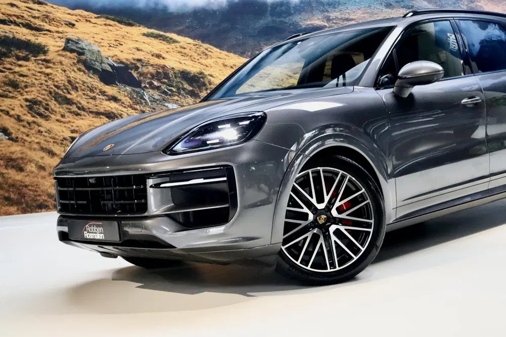 Porsche Cayenne 3.0 E-Hybrid Sport Design PANO uit 2024, foto 2