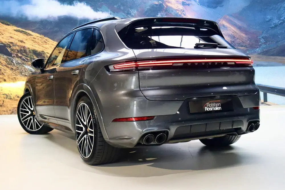 Porsche Cayenne 3.0 E-Hybrid Sport Design PANO uit 2024, foto 5