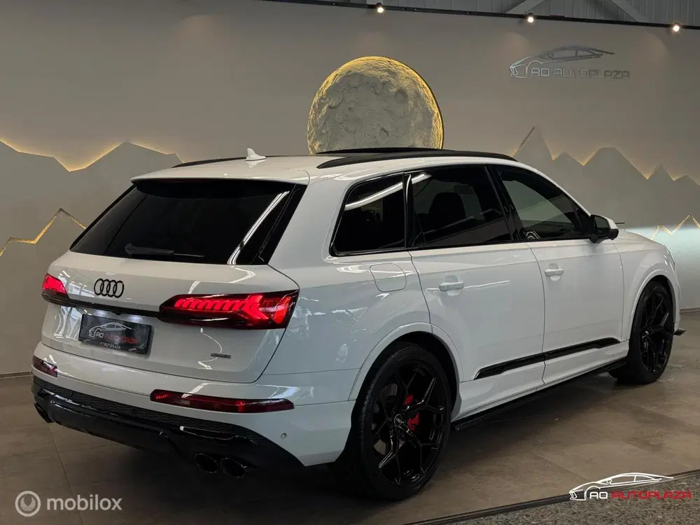 Audi Q7 55 TFSI e quattro S-line Panorama uit 2020, foto 2